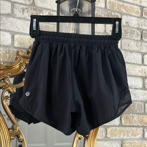 Lululemon Black Athletic Shorts Women's Size XS / Size 4 (?) - No Liner